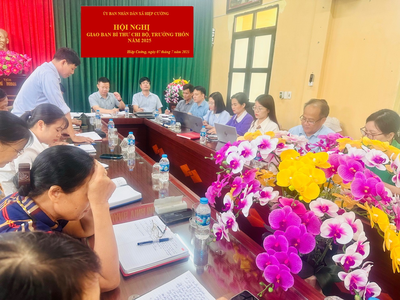 Xã Hiệp Cường tổ chức Hội nghị giao ban Bí thư chi bộ, trưởng thôn