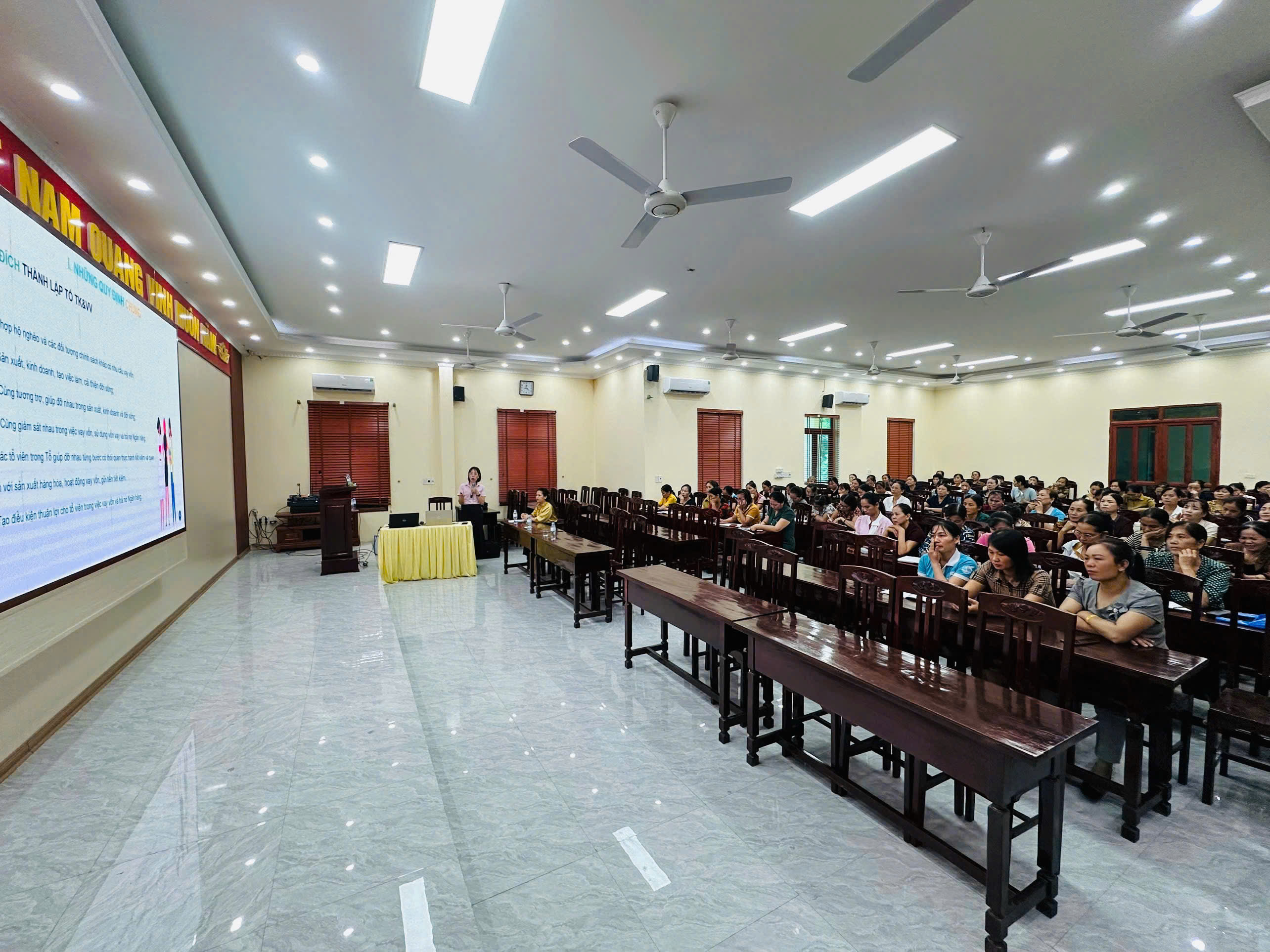 NGÂN HÀNG CHÍNH SÁCH XÃ HỘI KIM ĐỘNG TUYÊN TRUYỀN CHẾ ĐỘ, CHÍNH SÁCH TÍN DỤNG CHÍNH SÁCH