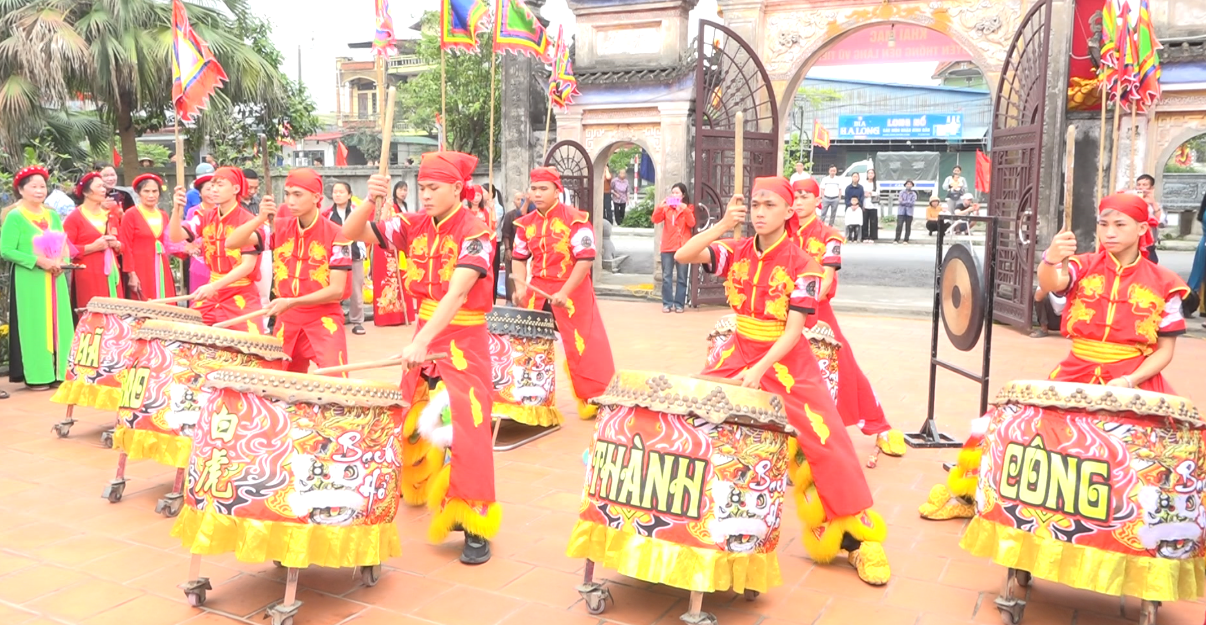 KHAI MẠC LỄ HỘI ĐỀN VŨ TIÊN CÔNG THÔN TIÊN CẦU.