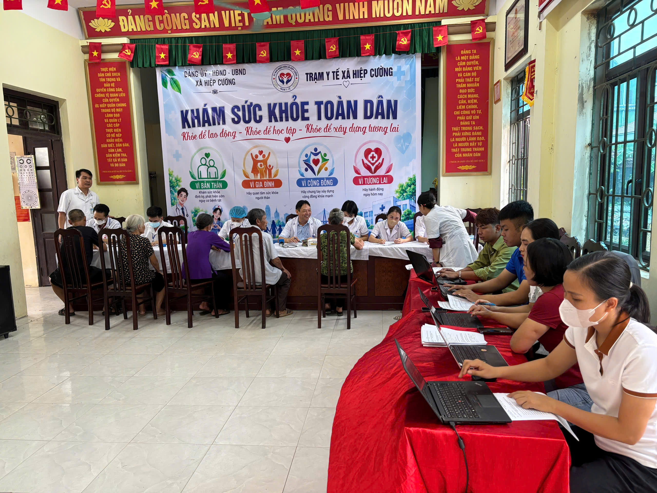 XÃ HIỆP CƯỜNG: KHÁM SỨC KHỎE TOÀN DÂN ĐẠT 41%.